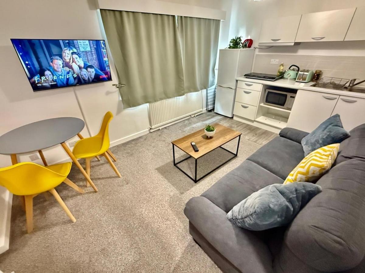 Appartamento Luxury 1-bedroom Flat, Wi-fi, Near Centre *